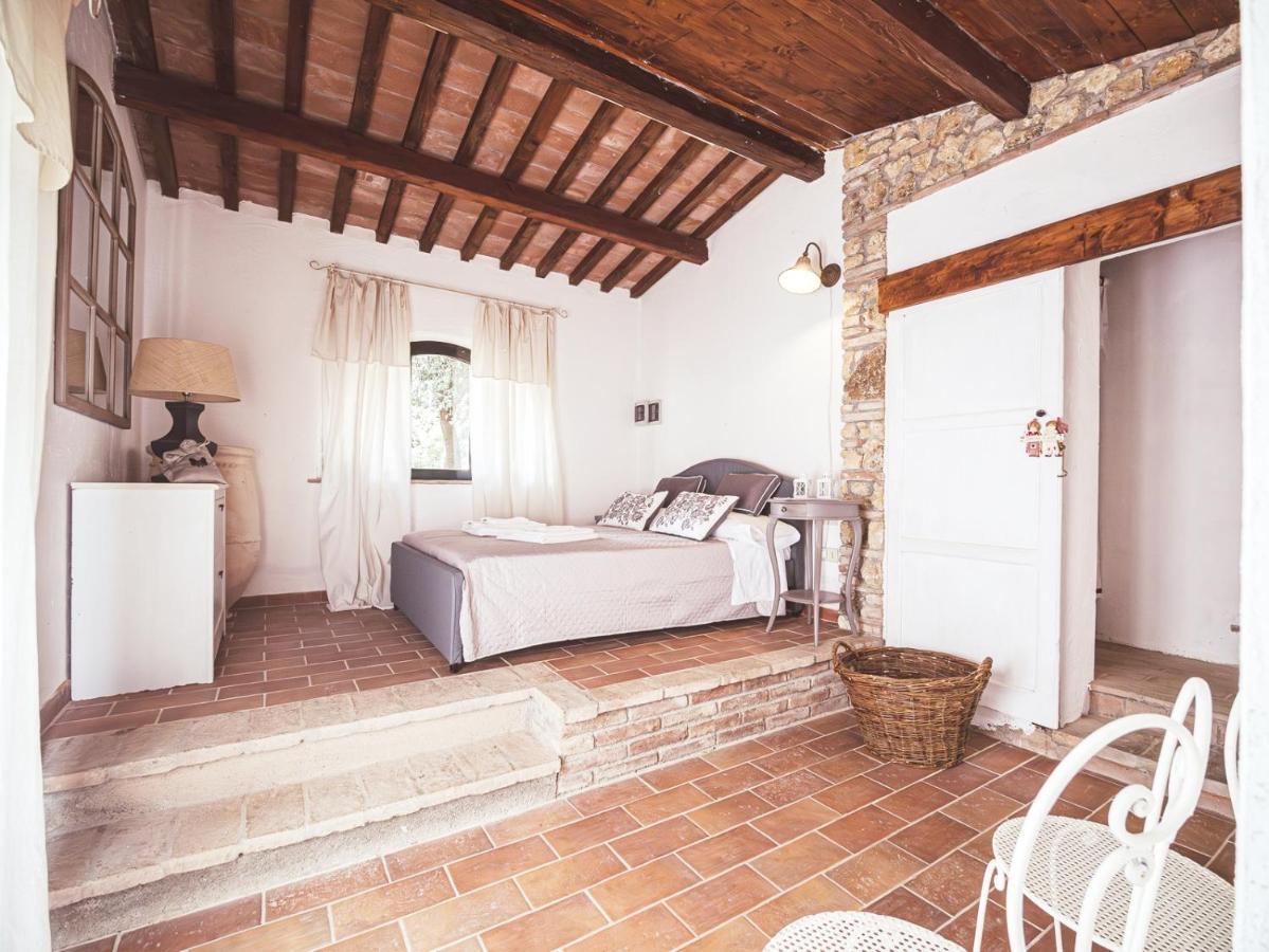 Relais Casale Il Poggetto - I Pini By Zoom In Earth Apartment Cecina  Ngoại thất bức ảnh